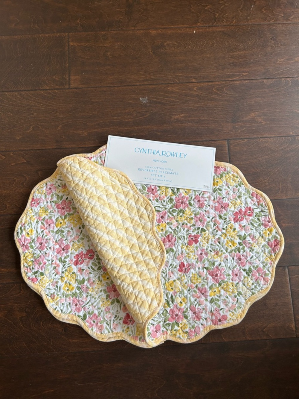 Cynthia Rowley 4 Scalloped Reversible Quilted Placemats Floral Striped New Oval